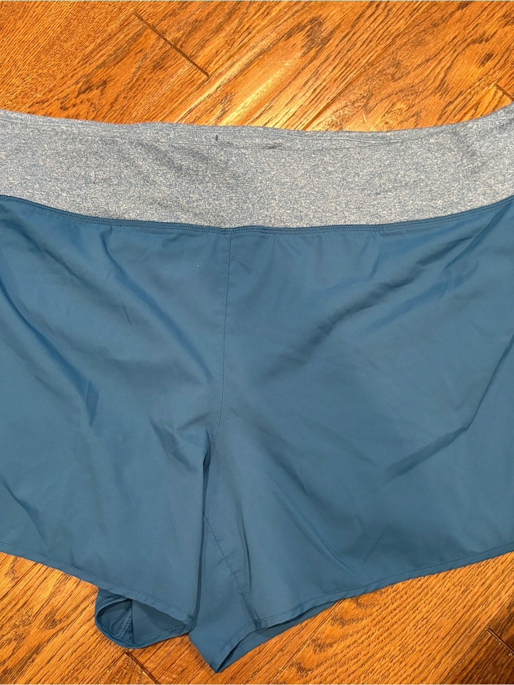 3X Nike Women's Active shorts
